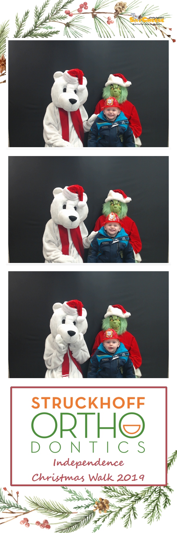 Independence Christmas Walk  | View more photos from the event at gallery.saycheesephotobooth.com/u/SayCheesePhotoBooth/Independence-Christmas-Walk