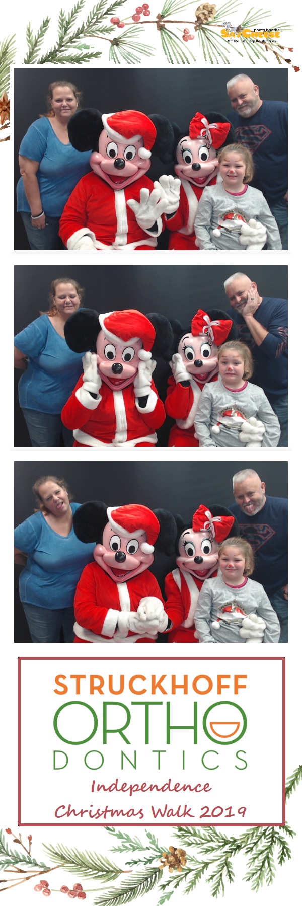 Independence Christmas Walk  | View more photos from the event at gallery.saycheesephotobooth.com/u/SayCheesePhotoBooth/Independence-Christmas-Walk