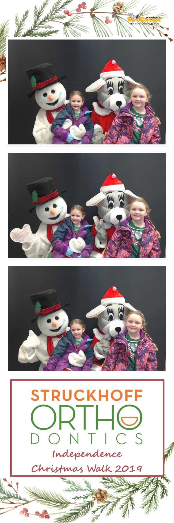 Independence Christmas Walk  | View more photos from the event at gallery.saycheesephotobooth.com/u/SayCheesePhotoBooth/Independence-Christmas-Walk