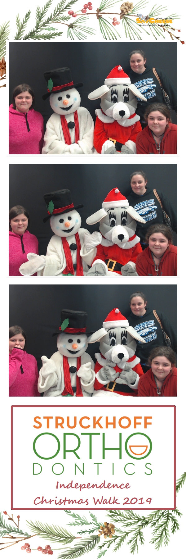 Independence Christmas Walk  | View more photos from the event at gallery.saycheesephotobooth.com/u/SayCheesePhotoBooth/Independence-Christmas-Walk
