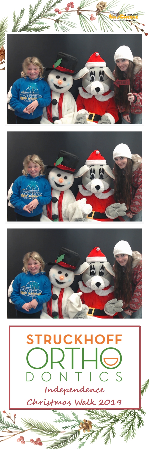 Independence Christmas Walk  | View more photos from the event at gallery.saycheesephotobooth.com/u/SayCheesePhotoBooth/Independence-Christmas-Walk