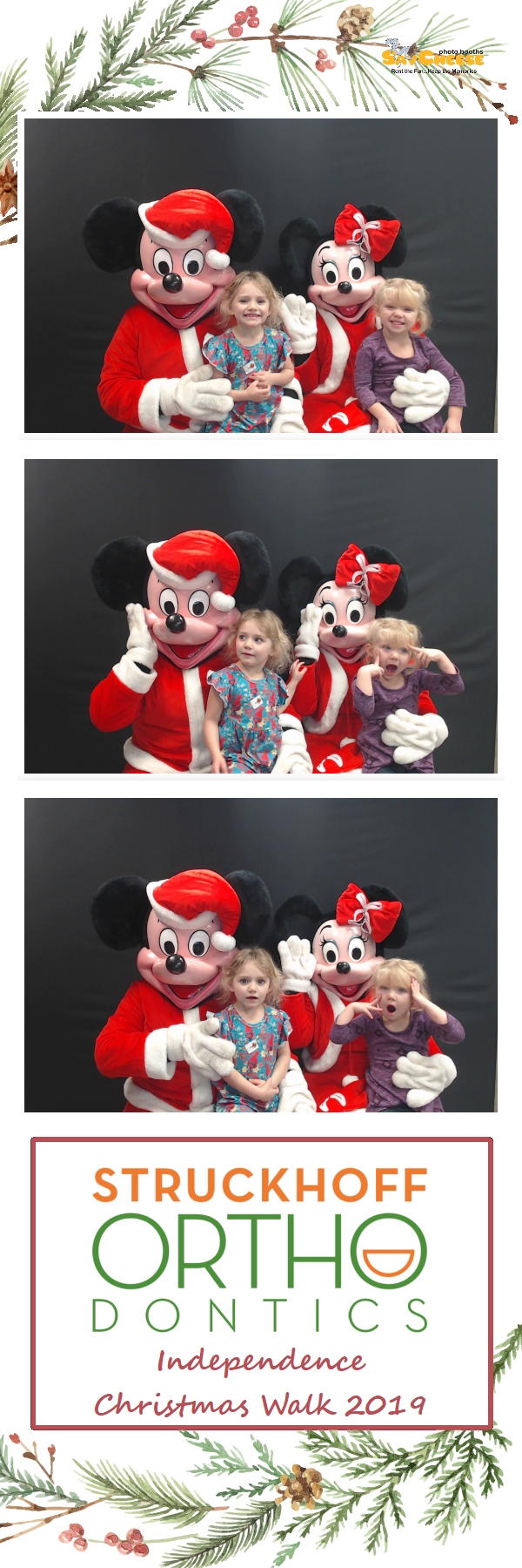 Independence Christmas Walk  | View more photos from the event at gallery.saycheesephotobooth.com/u/SayCheesePhotoBooth/Independence-Christmas-Walk