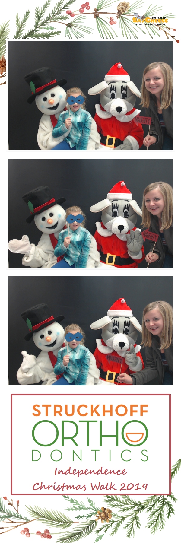 Independence Christmas Walk  | View more photos from the event at gallery.saycheesephotobooth.com/u/SayCheesePhotoBooth/Independence-Christmas-Walk