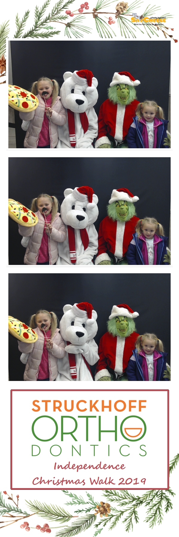 Independence Christmas Walk  | View more photos from the event at gallery.saycheesephotobooth.com/u/SayCheesePhotoBooth/Independence-Christmas-Walk
