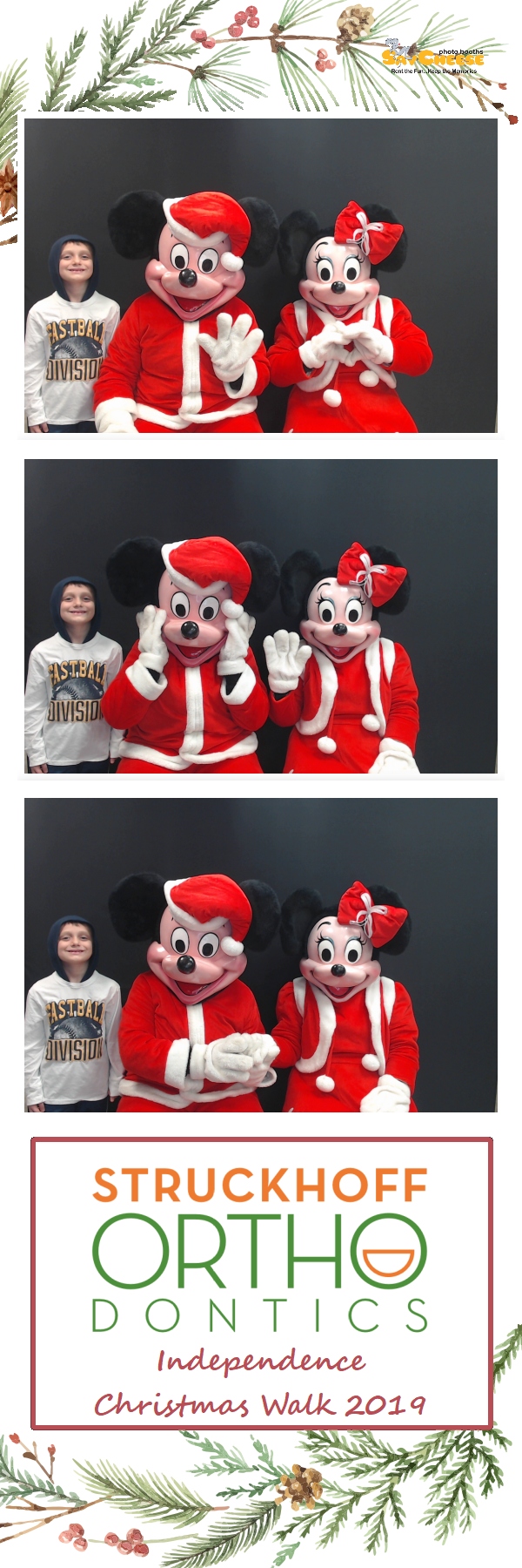 Independence Christmas Walk  | View more photos from the event at gallery.saycheesephotobooth.com/u/SayCheesePhotoBooth/Independence-Christmas-Walk