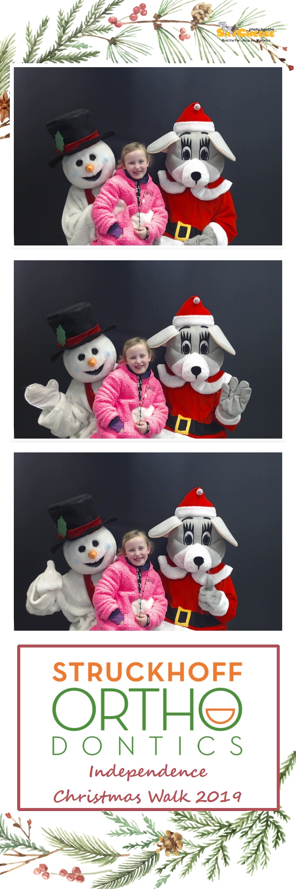 Independence Christmas Walk  | View more photos from the event at gallery.saycheesephotobooth.com/u/SayCheesePhotoBooth/Independence-Christmas-Walk