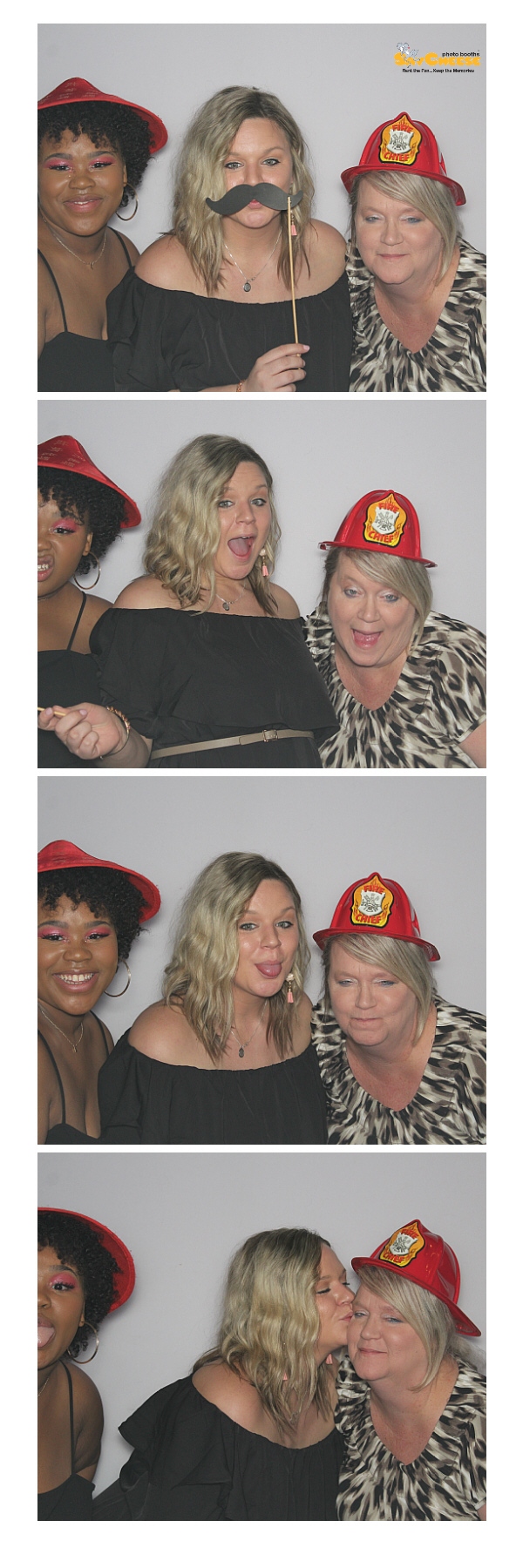 Jaeger wedding  | View more photos from the event at gallery.saycheesephotobooth.com/u/SayCheesePhotoBooth/Jaeger-wedding