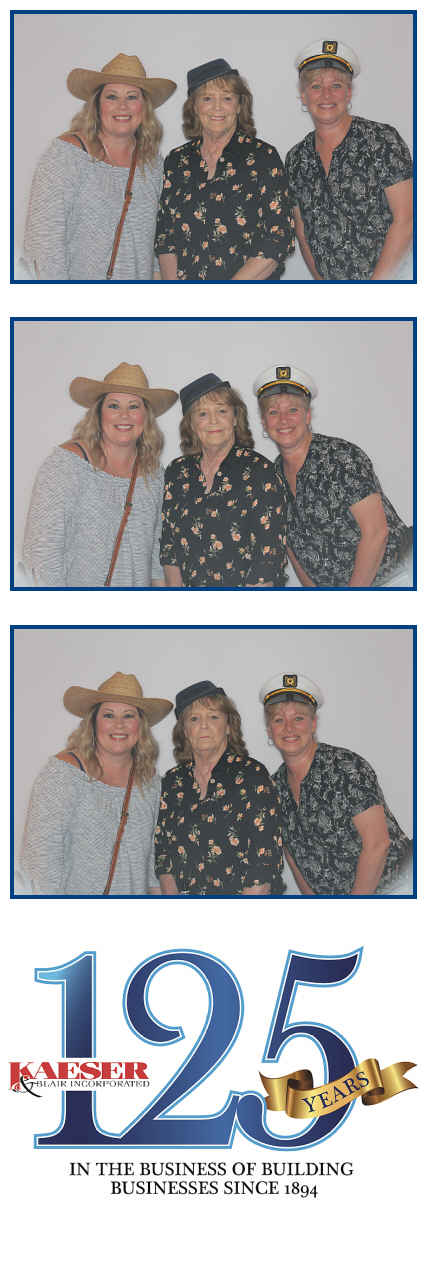 Kaeser & Blair  | View more photos from the event at gallery.saycheesephotobooth.com/u/SayCheesePhotoBooth/Kaeser-Blair