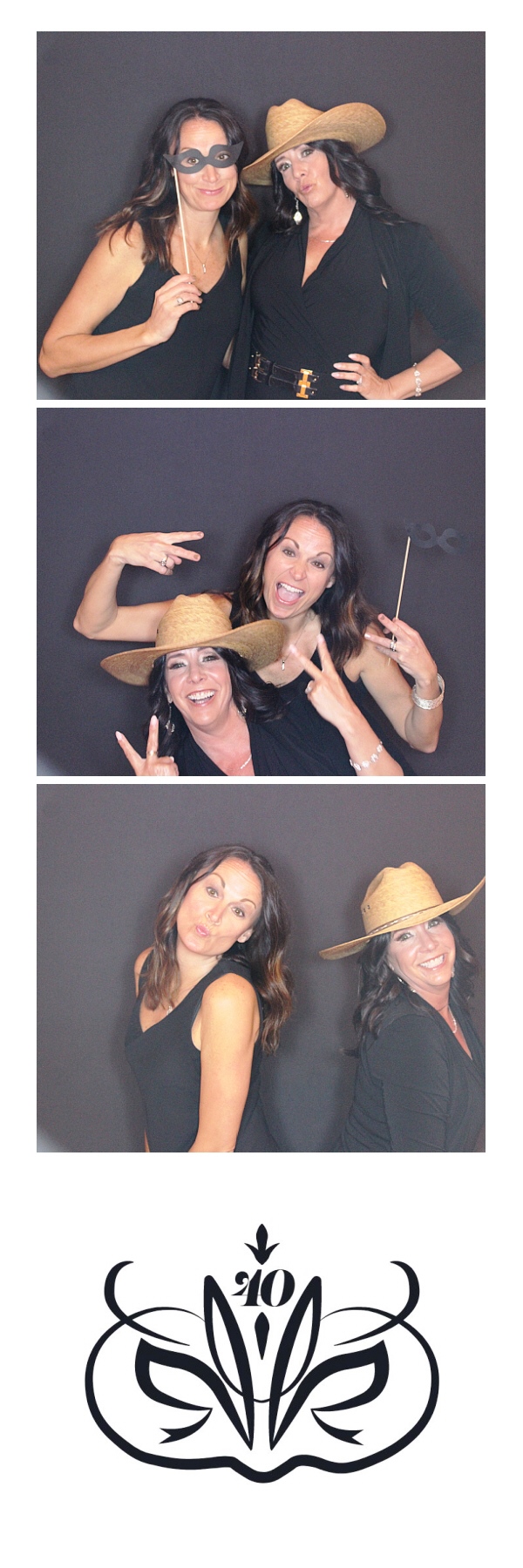 Kelly & Krista's 40th! | View more photos from the event at gallery.saycheesephotobooth.com/u/SayCheesePhotoBooth/Kelly-Kristas-40th