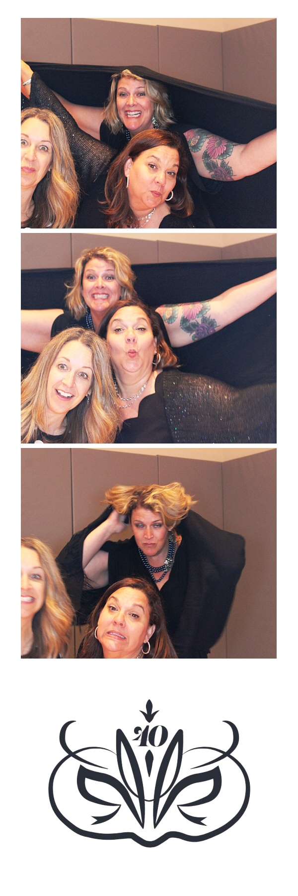 Kelly & Krista's 40th! | View more photos from the event at gallery.saycheesephotobooth.com/u/SayCheesePhotoBooth/Kelly-Kristas-40th