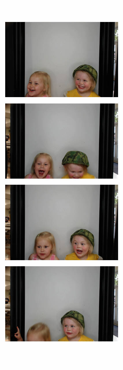 MacKenzie's Grad Party  | View more photos from the event at gallery.saycheesephotobooth.com/u/SayCheesePhotoBooth/MacKenzies-Grad-Party