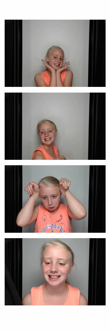 MacKenzie's Grad Party  | View more photos from the event at gallery.saycheesephotobooth.com/u/SayCheesePhotoBooth/MacKenzies-Grad-Party