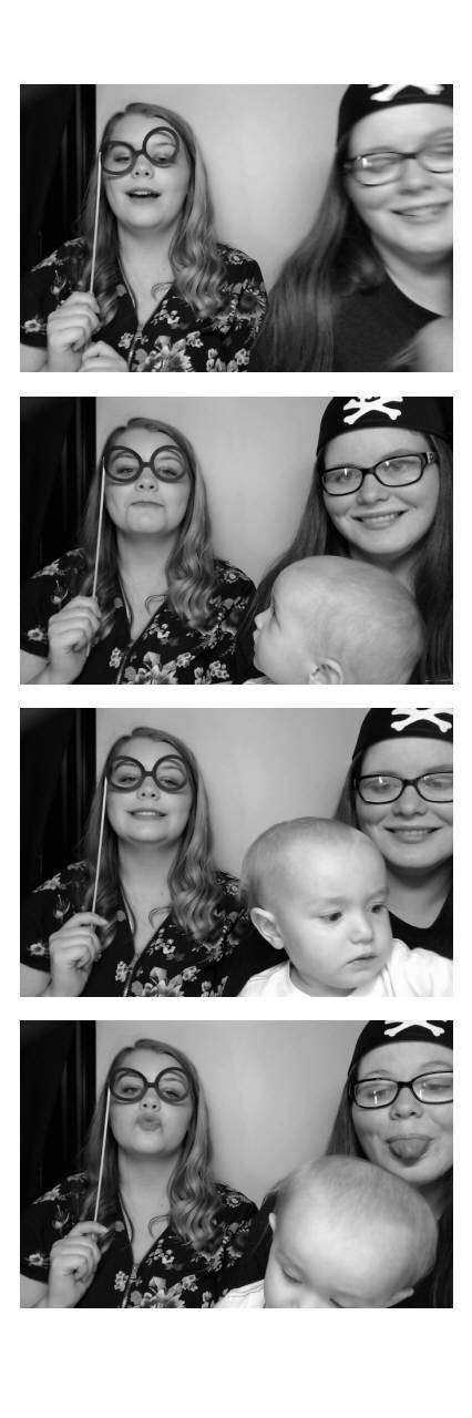 MacKenzie's Grad Party  | View more photos from the event at gallery.saycheesephotobooth.com/u/SayCheesePhotoBooth/MacKenzies-Grad-Party