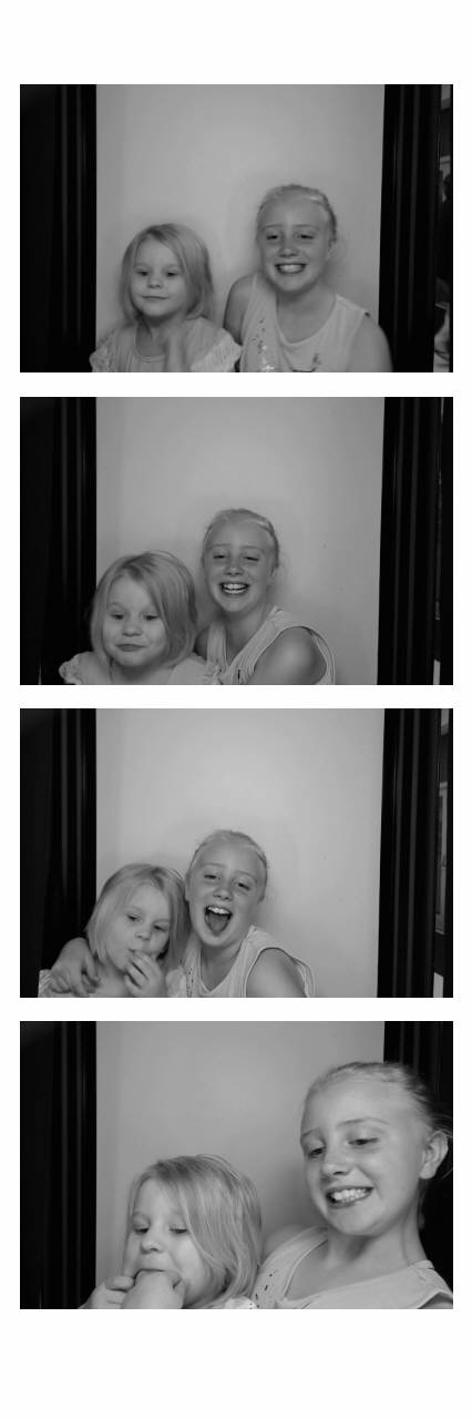MacKenzie's Grad Party  | View more photos from the event at gallery.saycheesephotobooth.com/u/SayCheesePhotoBooth/MacKenzies-Grad-Party