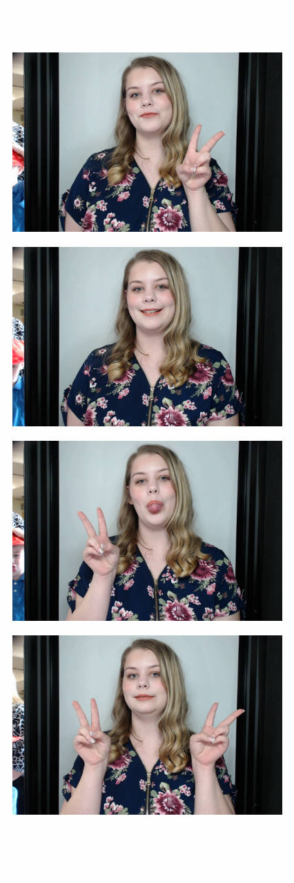 MacKenzie's Grad Party  | View more photos from the event at gallery.saycheesephotobooth.com/u/SayCheesePhotoBooth/MacKenzies-Grad-Party