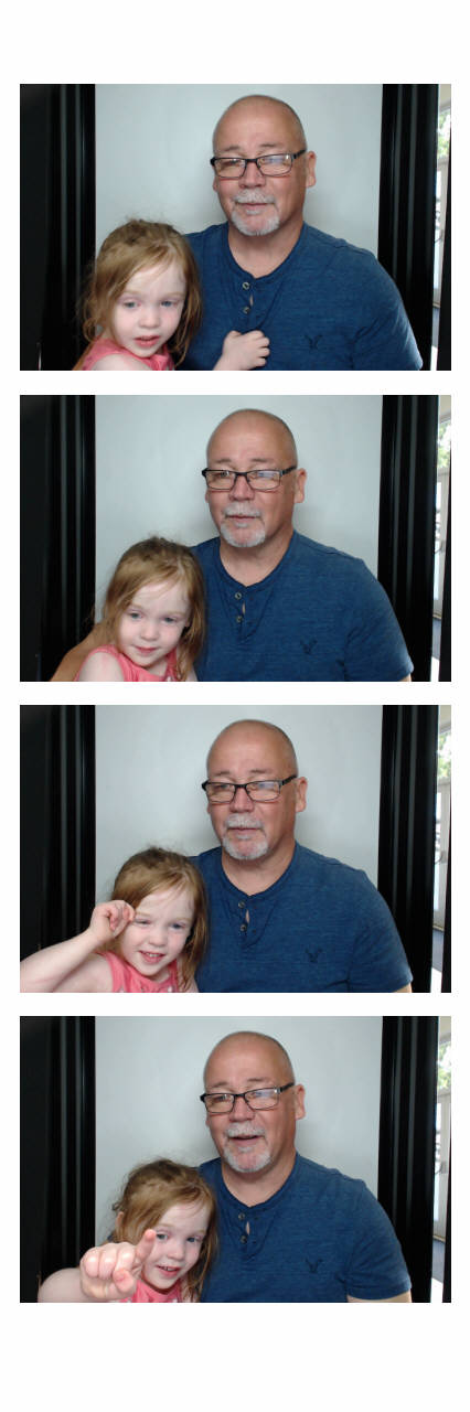 MacKenzie's Grad Party  | View more photos from the event at gallery.saycheesephotobooth.com/u/SayCheesePhotoBooth/MacKenzies-Grad-Party