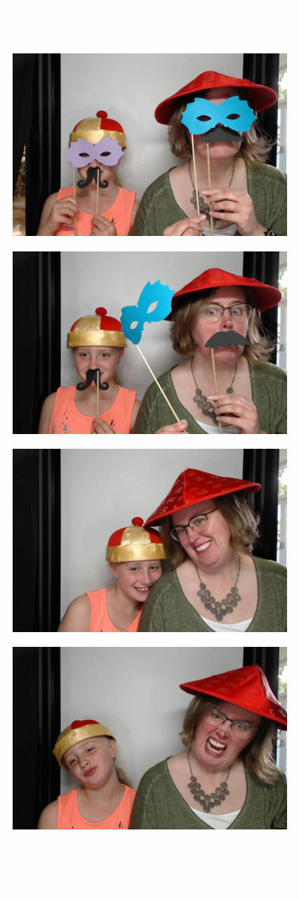 MacKenzie's Grad Party  | View more photos from the event at gallery.saycheesephotobooth.com/u/SayCheesePhotoBooth/MacKenzies-Grad-Party