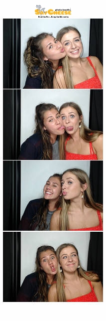 Makenna's Graduation Party  | View more photos from the event at gallery.saycheesephotobooth.com/u/SayCheesePhotoBooth/Makennas-Graduation-Party