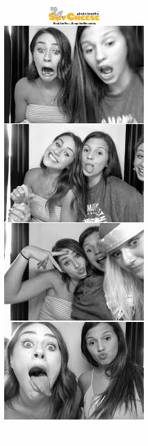Makenna's Graduation Party  | View more photos from the event at gallery.saycheesephotobooth.com/u/SayCheesePhotoBooth/Makennas-Graduation-Party