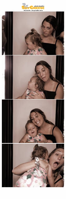 Makenna's Graduation Party  | View more photos from the event at gallery.saycheesephotobooth.com/u/SayCheesePhotoBooth/Makennas-Graduation-Party