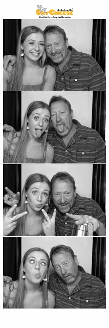 Makenna's Graduation Party  | View more photos from the event at gallery.saycheesephotobooth.com/u/SayCheesePhotoBooth/Makennas-Graduation-Party