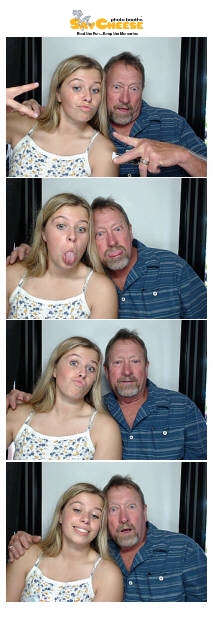 Makenna's Graduation Party  | View more photos from the event at gallery.saycheesephotobooth.com/u/SayCheesePhotoBooth/Makennas-Graduation-Party