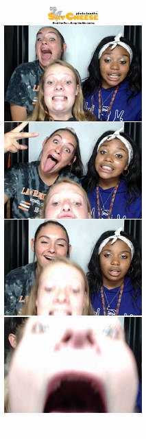 Makenna's Graduation Party  | View more photos from the event at gallery.saycheesephotobooth.com/u/SayCheesePhotoBooth/Makennas-Graduation-Party