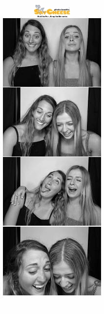 Makenna's Graduation Party  | View more photos from the event at gallery.saycheesephotobooth.com/u/SayCheesePhotoBooth/Makennas-Graduation-Party