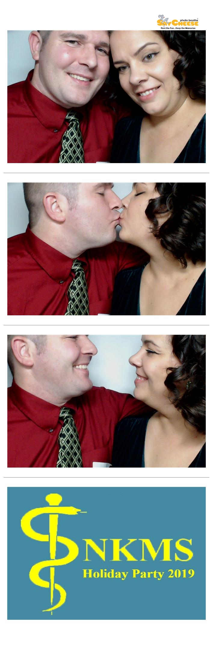 NKMS Holiday Party  | View more photos from the event at gallery.saycheesephotobooth.com/u/SayCheesePhotoBooth/NKMS-Holiday-Party