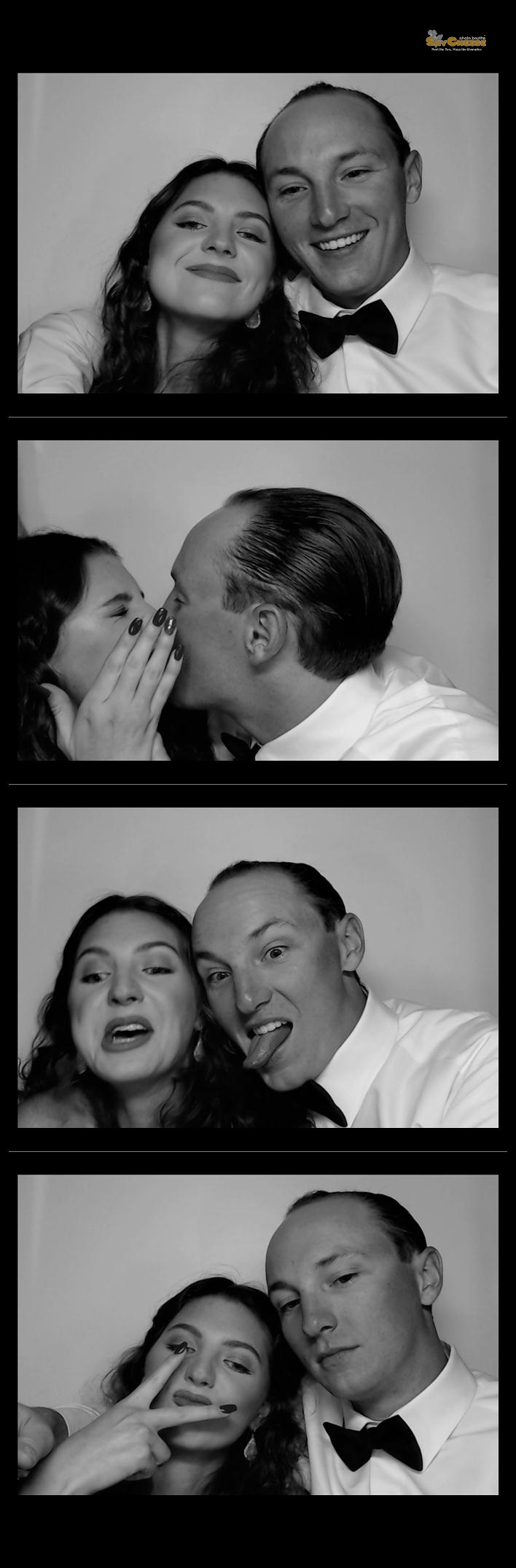 Newell Wedding  | View more photos from the event at gallery.saycheesephotobooth.com/u/SayCheesePhotoBooth/Newell-Wedding