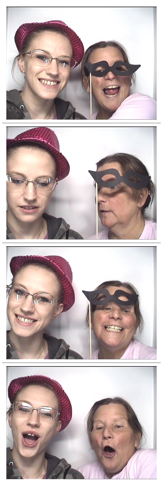 Not Forgotten Fundraiser  | View more photos from the event at gallery.saycheesephotobooth.com/u/SayCheesePhotoBooth/Not-Forgotten-Fundraiser