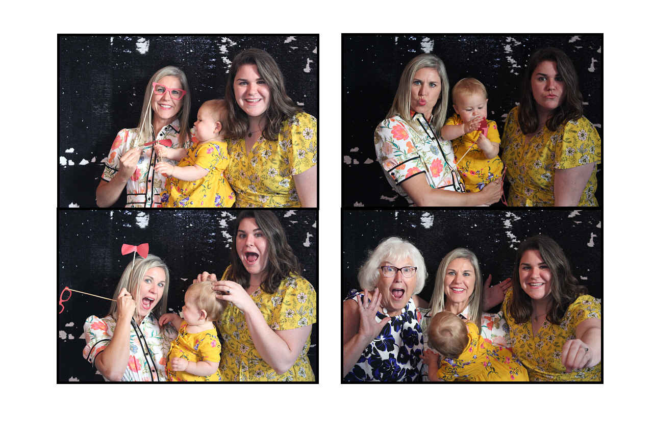Rafferty Wedding  | View more photos from the event at gallery.saycheesephotobooth.com/u/SayCheesePhotoBooth/Rafferty-Wedding