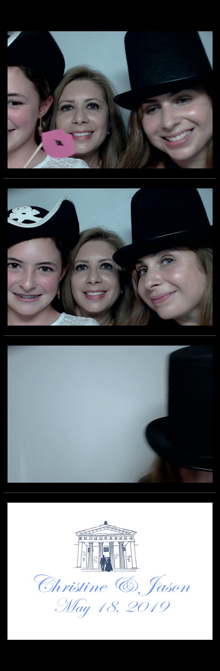 Rubeiz wedding  | View more photos from the event at gallery.saycheesephotobooth.com/u/SayCheesePhotoBooth/Rubeiz-wedding