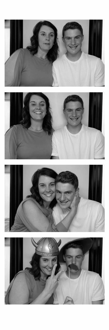 Sacred Heart 8th Grade Graduation | View more photos from the event at gallery.saycheesephotobooth.com/u/SayCheesePhotoBooth/Sacred-Heart-8th-Grade-Graduation