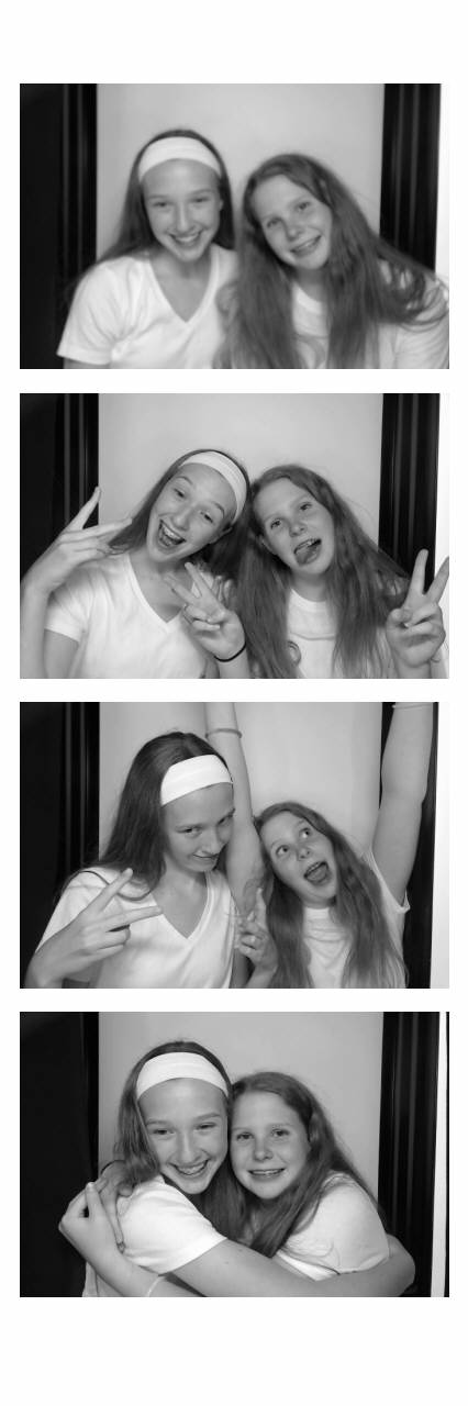 Sacred Heart 8th Grade Graduation | View more photos from the event at gallery.saycheesephotobooth.com/u/SayCheesePhotoBooth/Sacred-Heart-8th-Grade-Graduation