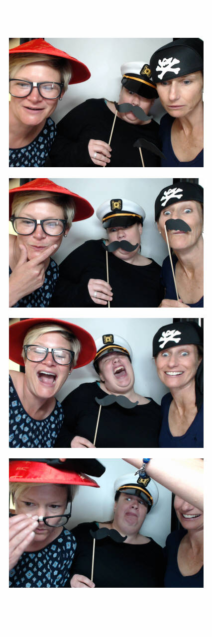Sacred Heart 8th Grade Graduation | View more photos from the event at gallery.saycheesephotobooth.com/u/SayCheesePhotoBooth/Sacred-Heart-8th-Grade-Graduation