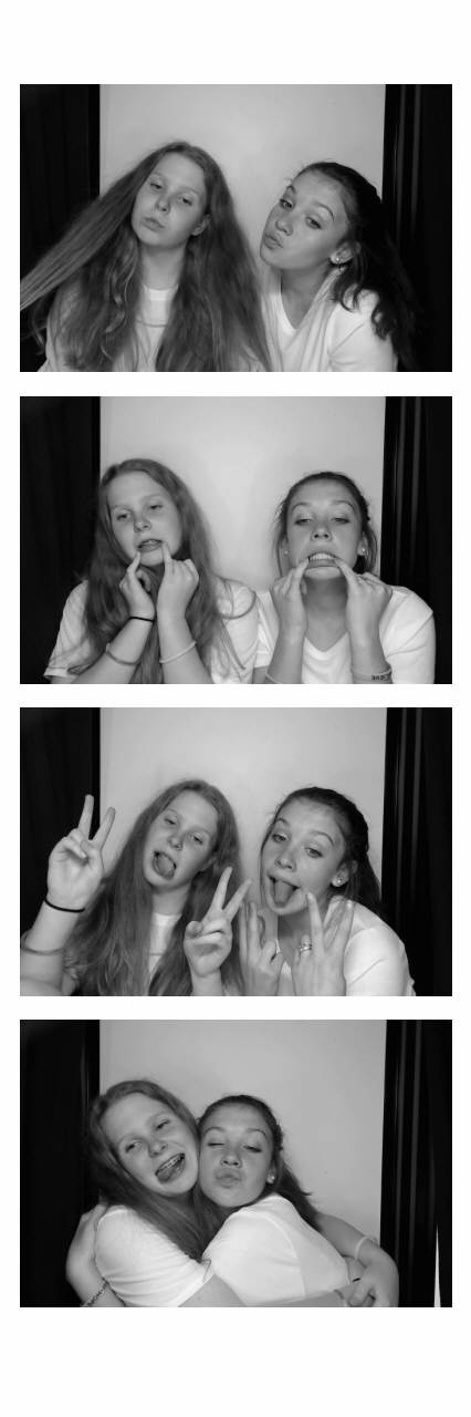 Sacred Heart 8th Grade Graduation | View more photos from the event at gallery.saycheesephotobooth.com/u/SayCheesePhotoBooth/Sacred-Heart-8th-Grade-Graduation