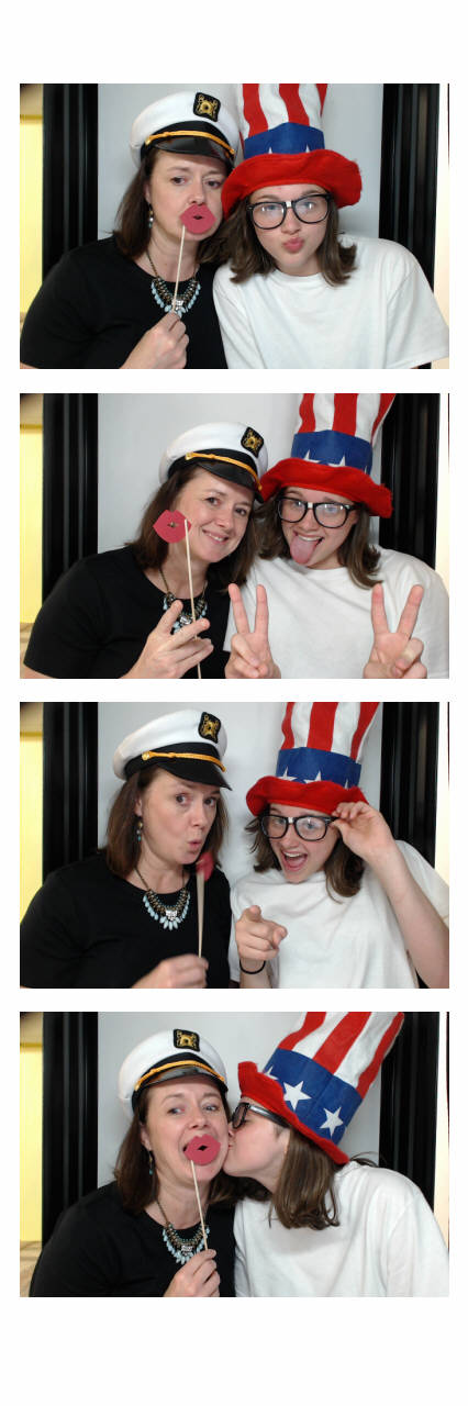 Sacred Heart 8th Grade Graduation | View more photos from the event at gallery.saycheesephotobooth.com/u/SayCheesePhotoBooth/Sacred-Heart-8th-Grade-Graduation