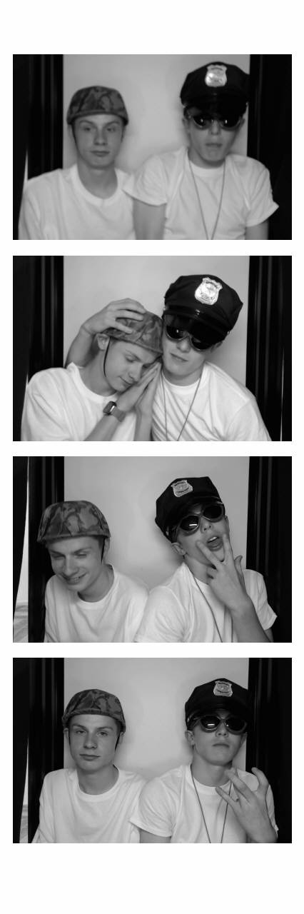 Sacred Heart 8th Grade Graduation | View more photos from the event at gallery.saycheesephotobooth.com/u/SayCheesePhotoBooth/Sacred-Heart-8th-Grade-Graduation