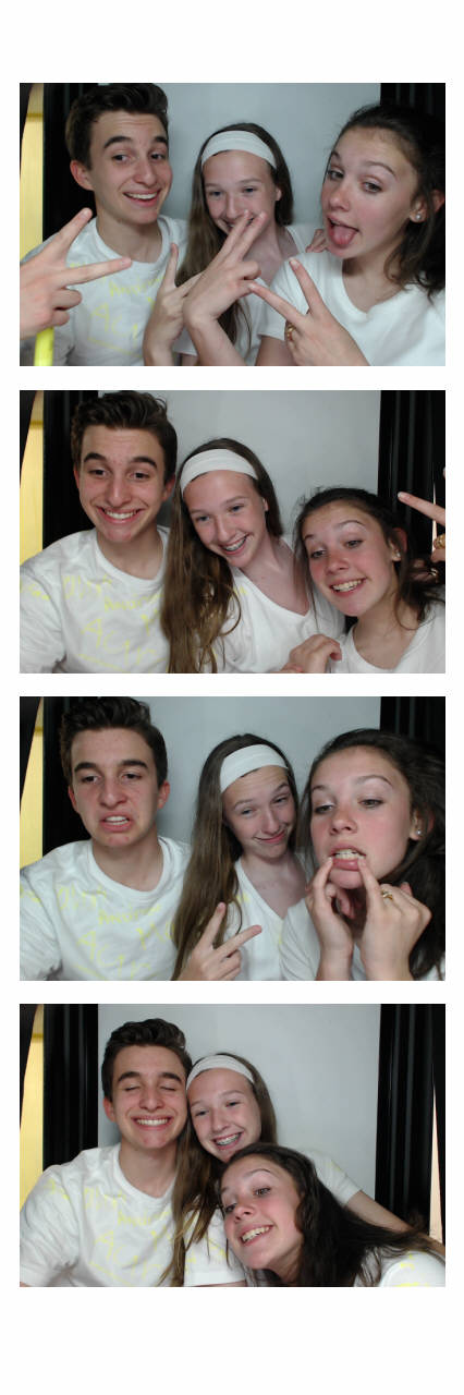 Sacred Heart 8th Grade Graduation | View more photos from the event at gallery.saycheesephotobooth.com/u/SayCheesePhotoBooth/Sacred-Heart-8th-Grade-Graduation