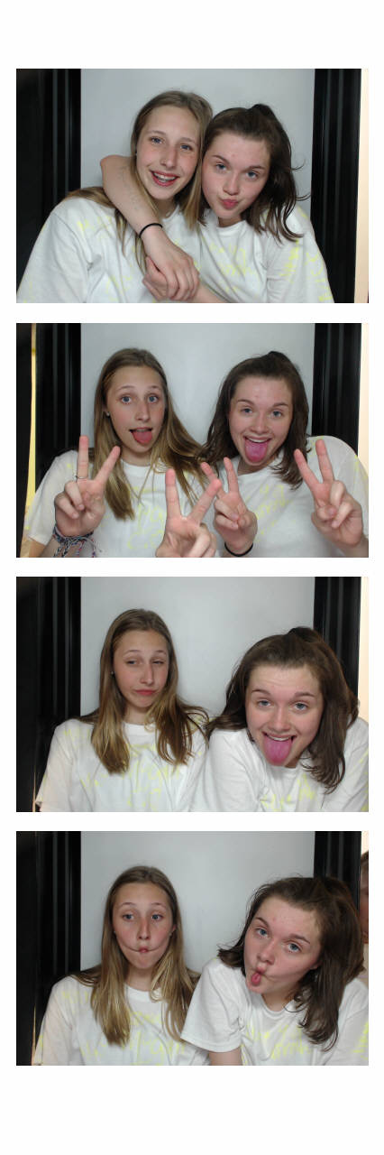 Sacred Heart 8th Grade Graduation | View more photos from the event at gallery.saycheesephotobooth.com/u/SayCheesePhotoBooth/Sacred-Heart-8th-Grade-Graduation