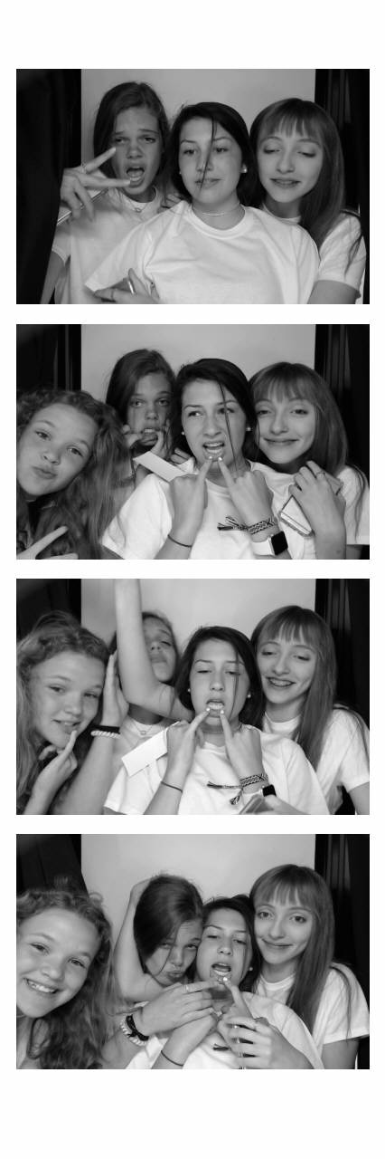 Sacred Heart 8th Grade Graduation | View more photos from the event at gallery.saycheesephotobooth.com/u/SayCheesePhotoBooth/Sacred-Heart-8th-Grade-Graduation