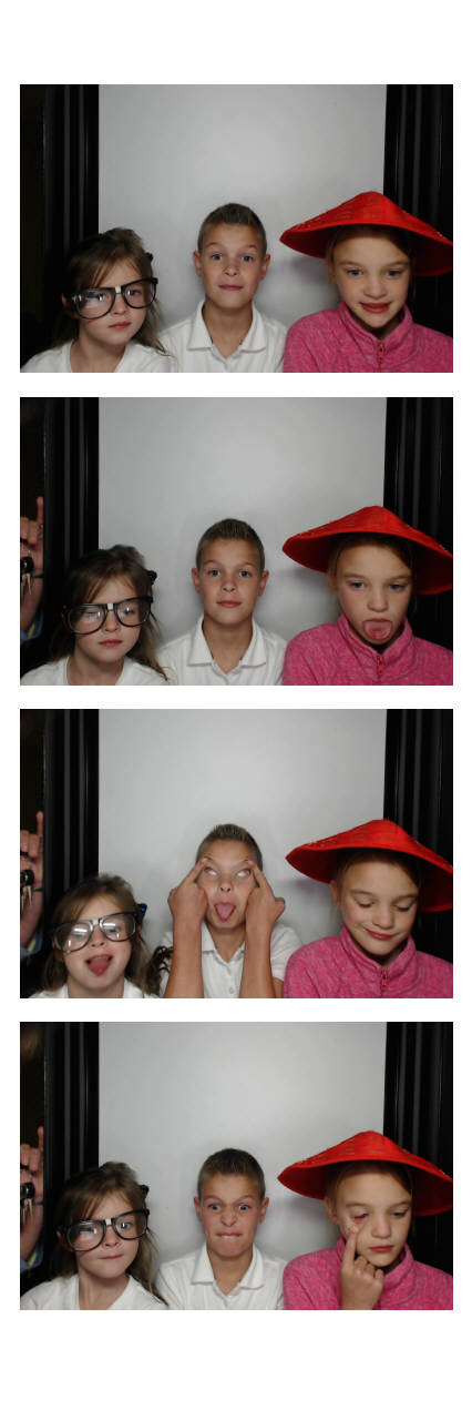 Sacred Heart 8th Grade Graduation | View more photos from the event at gallery.saycheesephotobooth.com/u/SayCheesePhotoBooth/Sacred-Heart-8th-Grade-Graduation