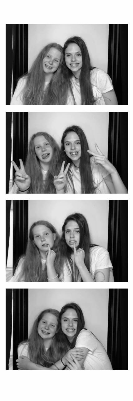 Sacred Heart 8th Grade Graduation | View more photos from the event at gallery.saycheesephotobooth.com/u/SayCheesePhotoBooth/Sacred-Heart-8th-Grade-Graduation