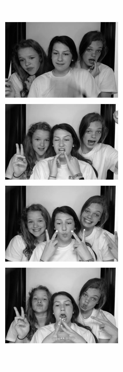 Sacred Heart 8th Grade Graduation | View more photos from the event at gallery.saycheesephotobooth.com/u/SayCheesePhotoBooth/Sacred-Heart-8th-Grade-Graduation
