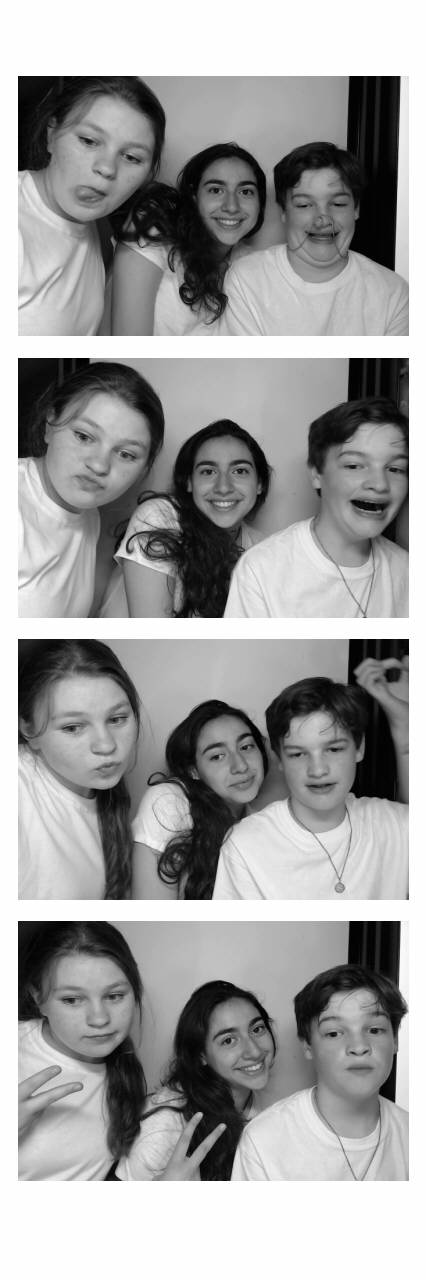 Sacred Heart 8th Grade Graduation | View more photos from the event at gallery.saycheesephotobooth.com/u/SayCheesePhotoBooth/Sacred-Heart-8th-Grade-Graduation
