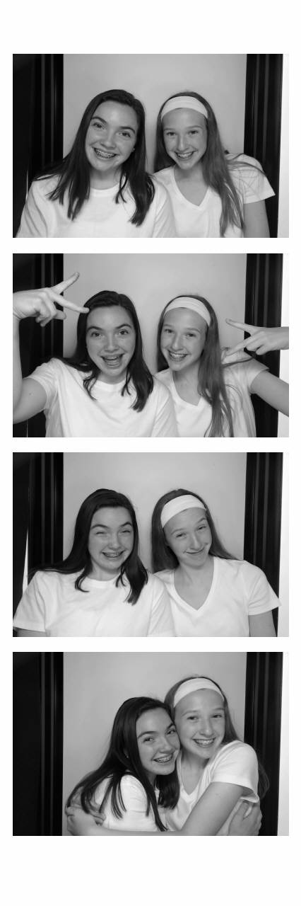 Sacred Heart 8th Grade Graduation | View more photos from the event at gallery.saycheesephotobooth.com/u/SayCheesePhotoBooth/Sacred-Heart-8th-Grade-Graduation