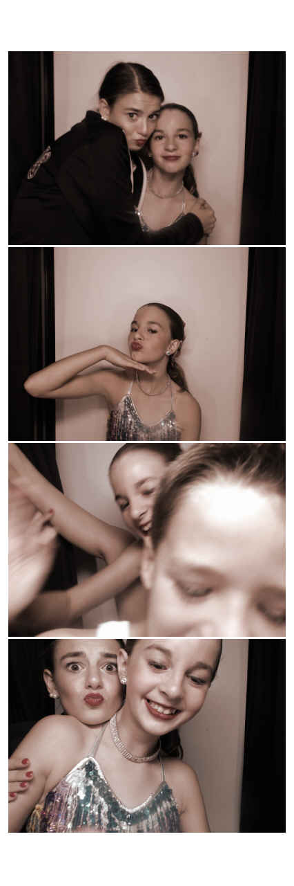 jen | View more photos from the event at gallery.saycheesephotobooth.com/u/SayCheesePhotoBooth/jen
