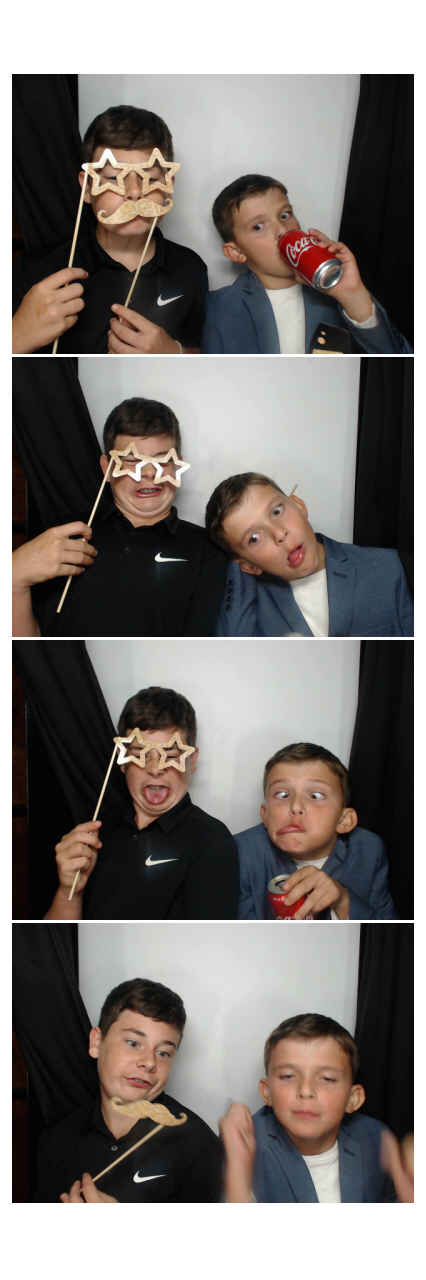 jen | View more photos from the event at gallery.saycheesephotobooth.com/u/SayCheesePhotoBooth/jen
