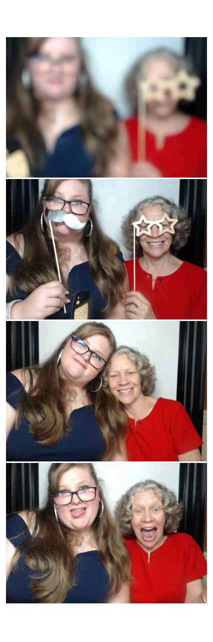 jen | View more photos from the event at gallery.saycheesephotobooth.com/u/SayCheesePhotoBooth/jen